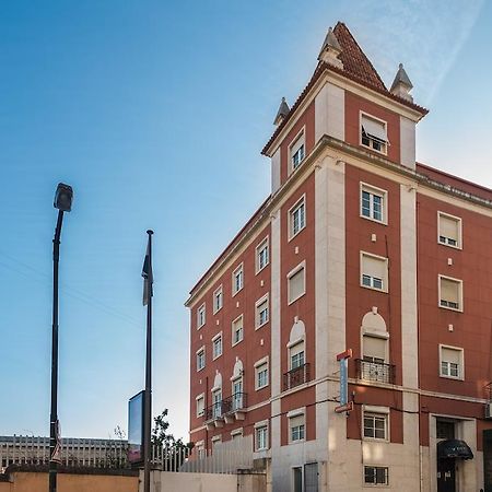 Apartamentos Lux Dinastia Lisboa Екстериор снимка