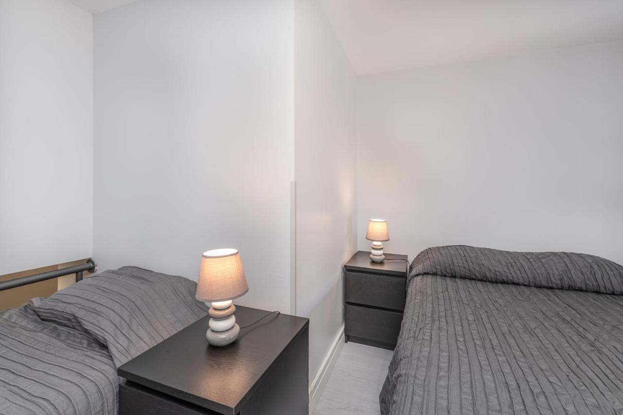 Apartamentos Lux Dinastia Lisboa Екстериор снимка