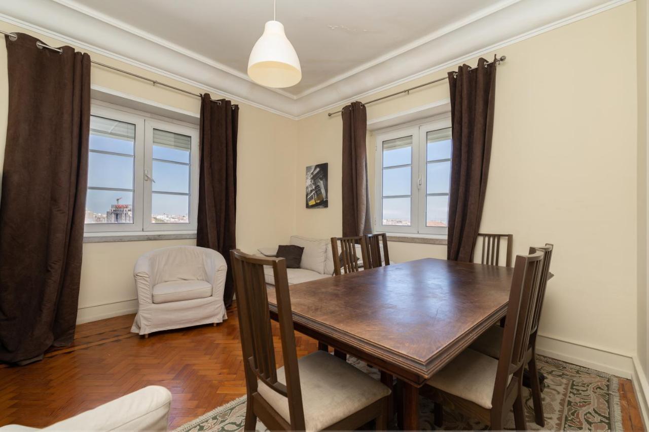 Apartamentos Lux Dinastia Lisboa Екстериор снимка